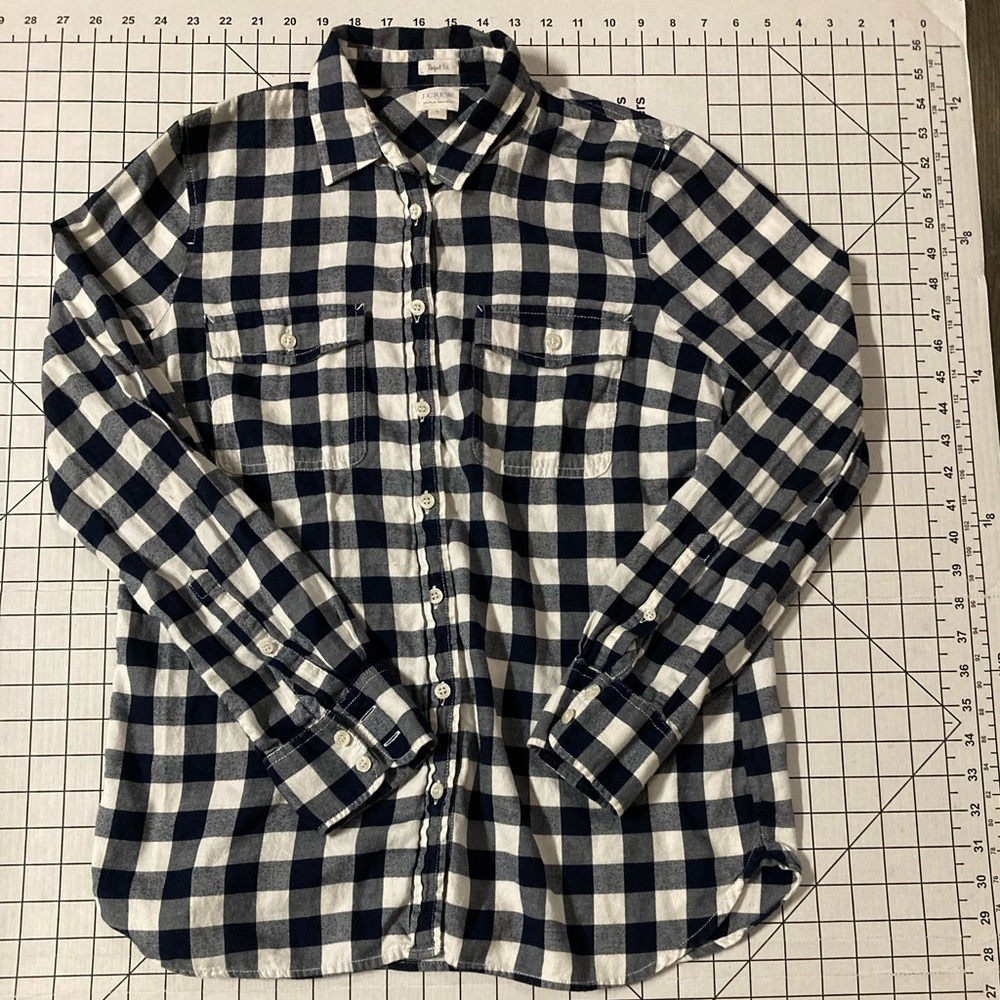 J. Crew Women’s Medium Blue/White Perfect Fit Button Down Shirt‎